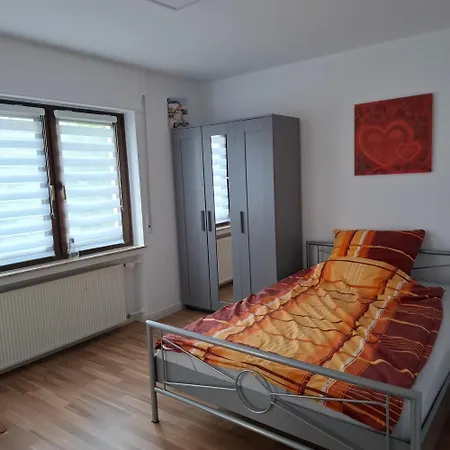 Zu Den Weinbergen * ビンゲン・アム・ライン